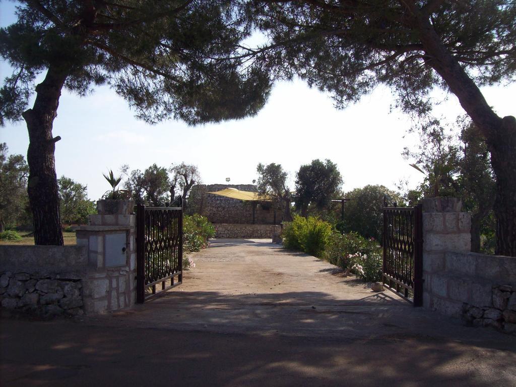 Trullo Contrada Stracca Guest House Alliste Eksteriør bilde